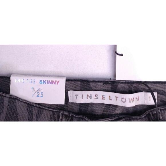 NWT Tinseltown Juniors Mid Rise Skinny Sz 1 Gray Zebra Jeans - Picture 5 of 12